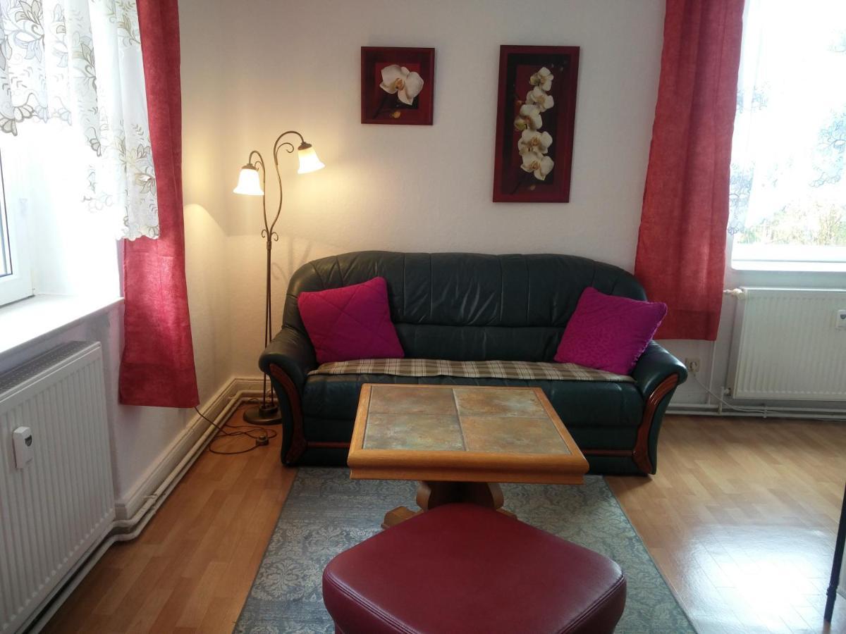 Ferienwohnung Zur Weissen Taube Dobbertin Екстер'єр фото